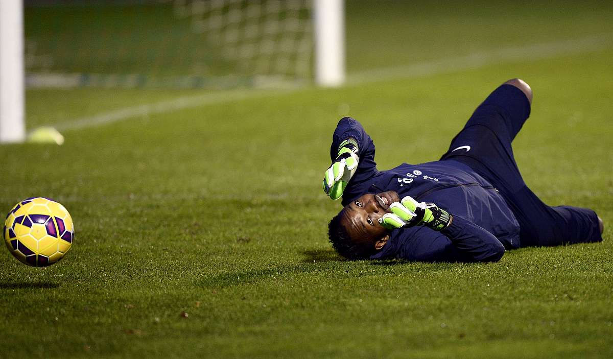 爱游戏-Ming在巴塞罗那比赛中突破纪录,出色防守引发热议!的简单介绍